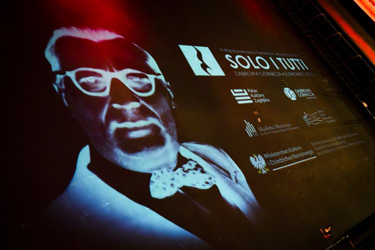 Zdjęcie z inauguracji Festiwalu Spisaka, zbliżenie na slajd