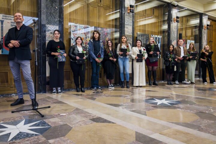 010 - Ogolnopolski Konkurs na Projekt Plakatu Spisak
