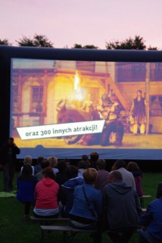 Letnie_Kino_Plenerowe_2