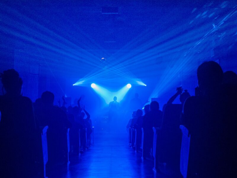 Zdjęcie: publiczność podczas koncertu