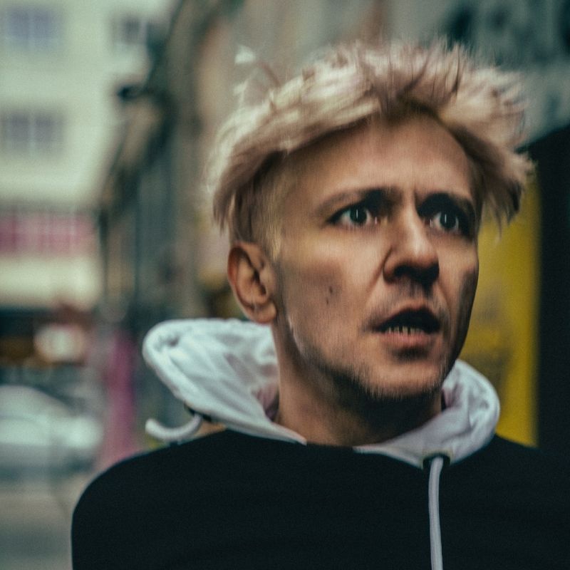 Zdjęcie promujące koncert Dimona w ramach cyklu Strofon