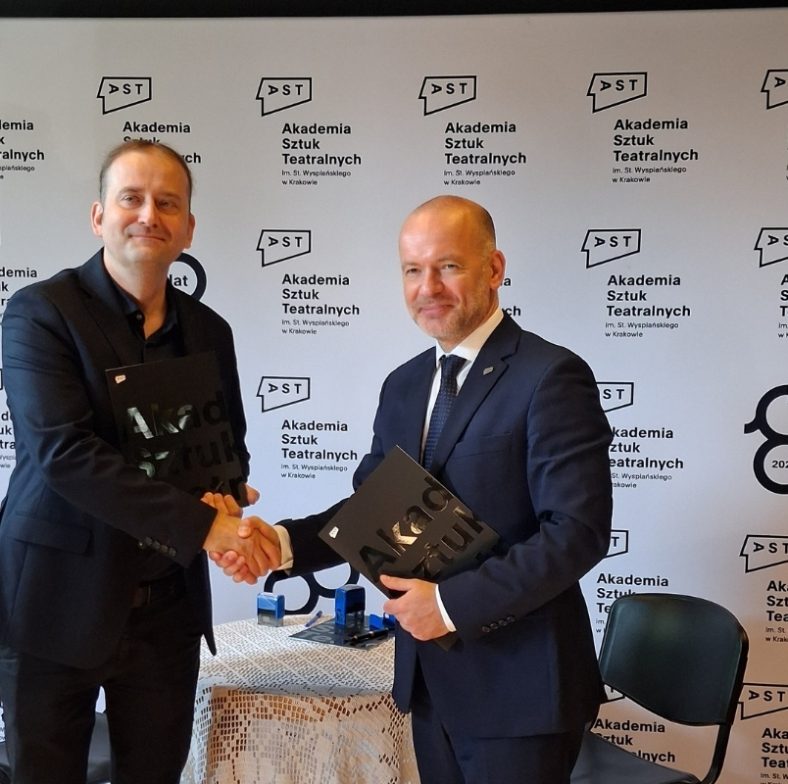 zdjęcie podpisania współpracy między PKZ a AST w Bytomiu